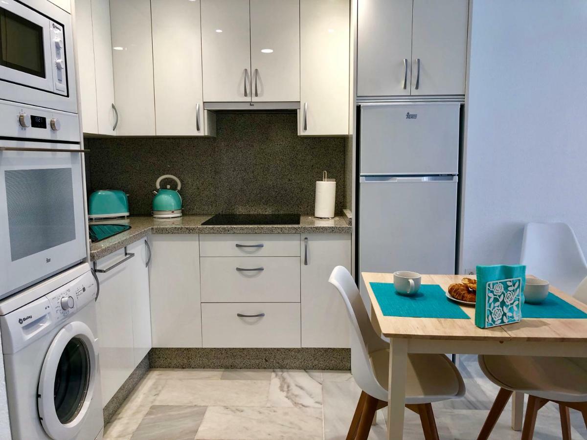 Luxury Dona Carlota Apartment ตอร์เรโมลิโนส ภายนอก รูปภาพ
