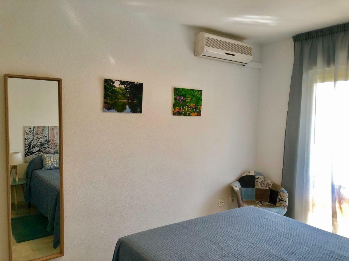 Luxury Dona Carlota Apartment ตอร์เรโมลิโนส ภายนอก รูปภาพ